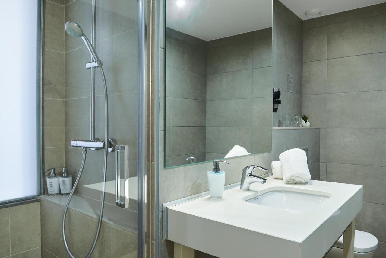 Hotel Omnium Барселона Экстерьер фото