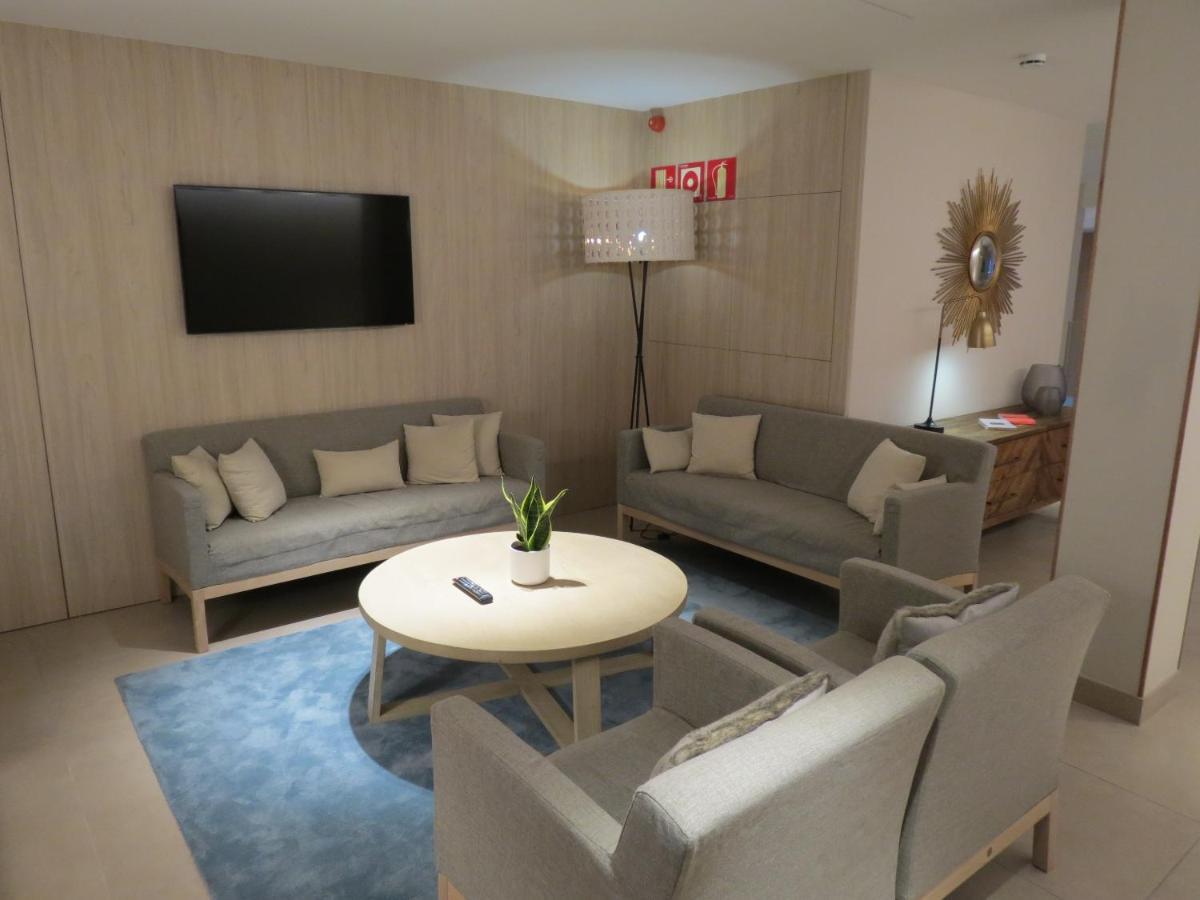 Hotel Omnium Барселона Экстерьер фото